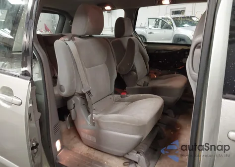 2010 Toyota Sienna Ce z USA, uszkodzony, nr VIN 5TDKK4CC9AS291709